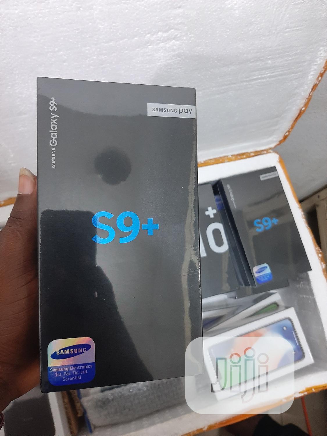 New Samsung Galaxy S9 Plus 64 GB Silver