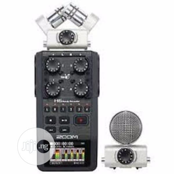 ZOOM H6 Audio Recorder