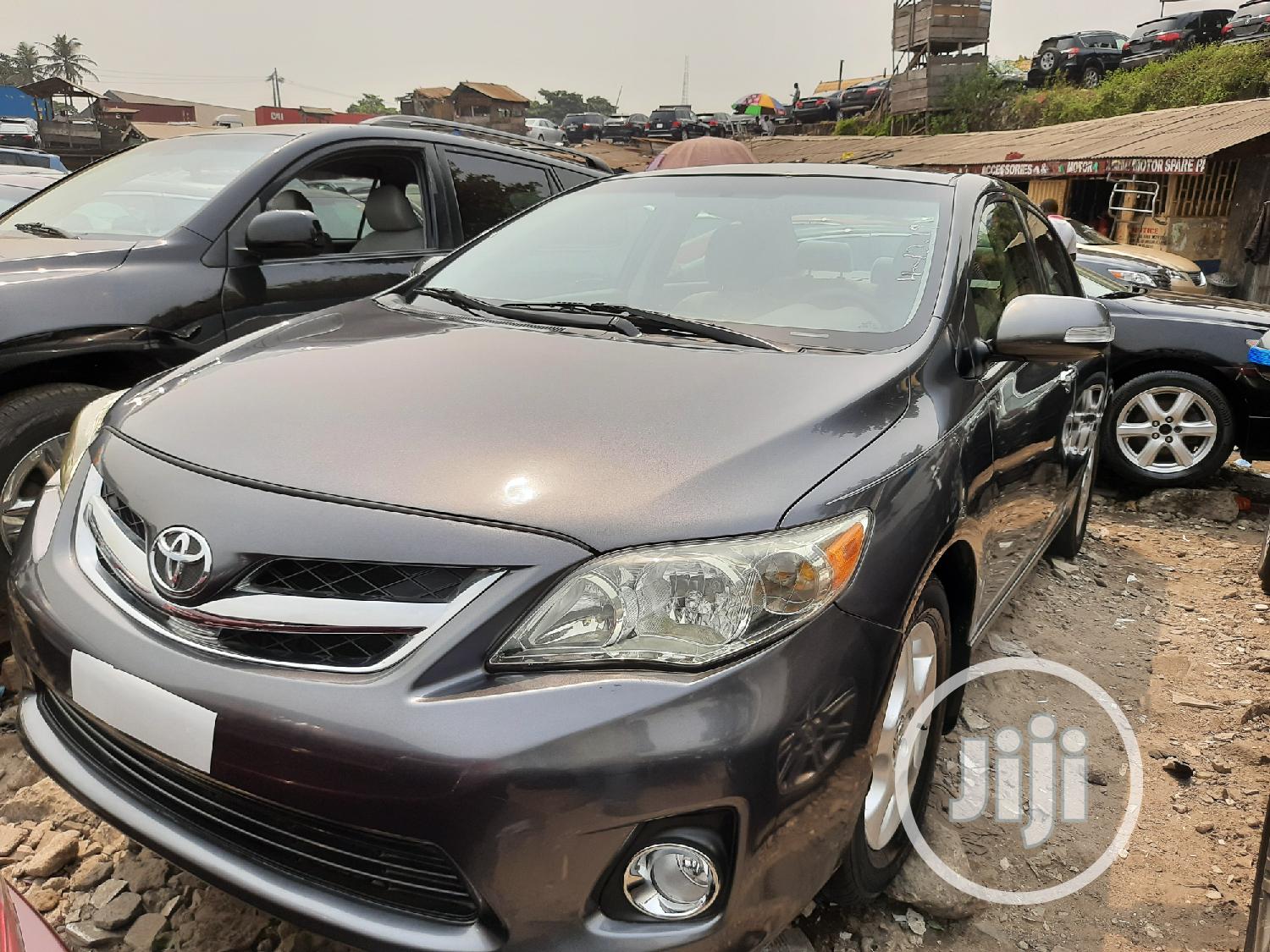 Toyota Corolla 2010 Gray