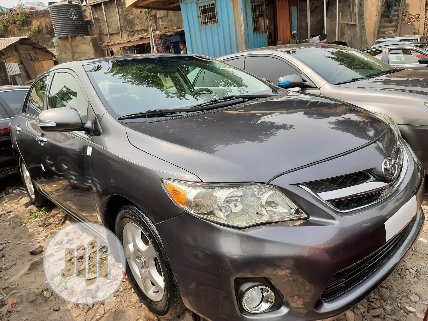 Toyota Corolla 2010 Gray