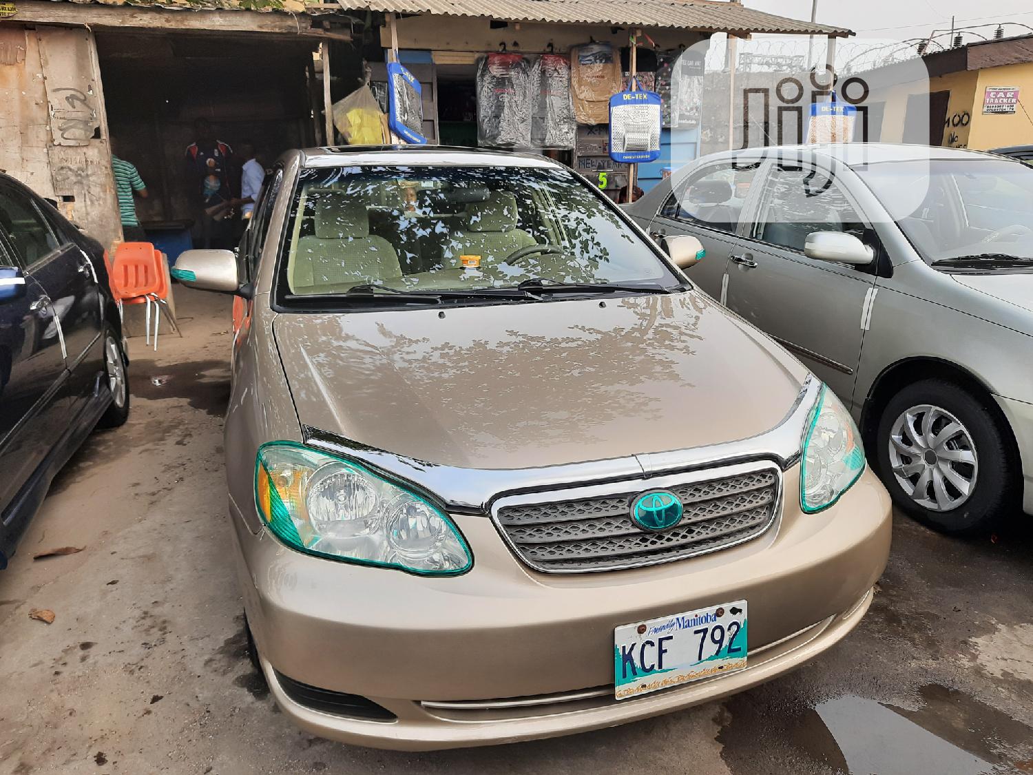 Toyota Corolla LE 2007 Gold