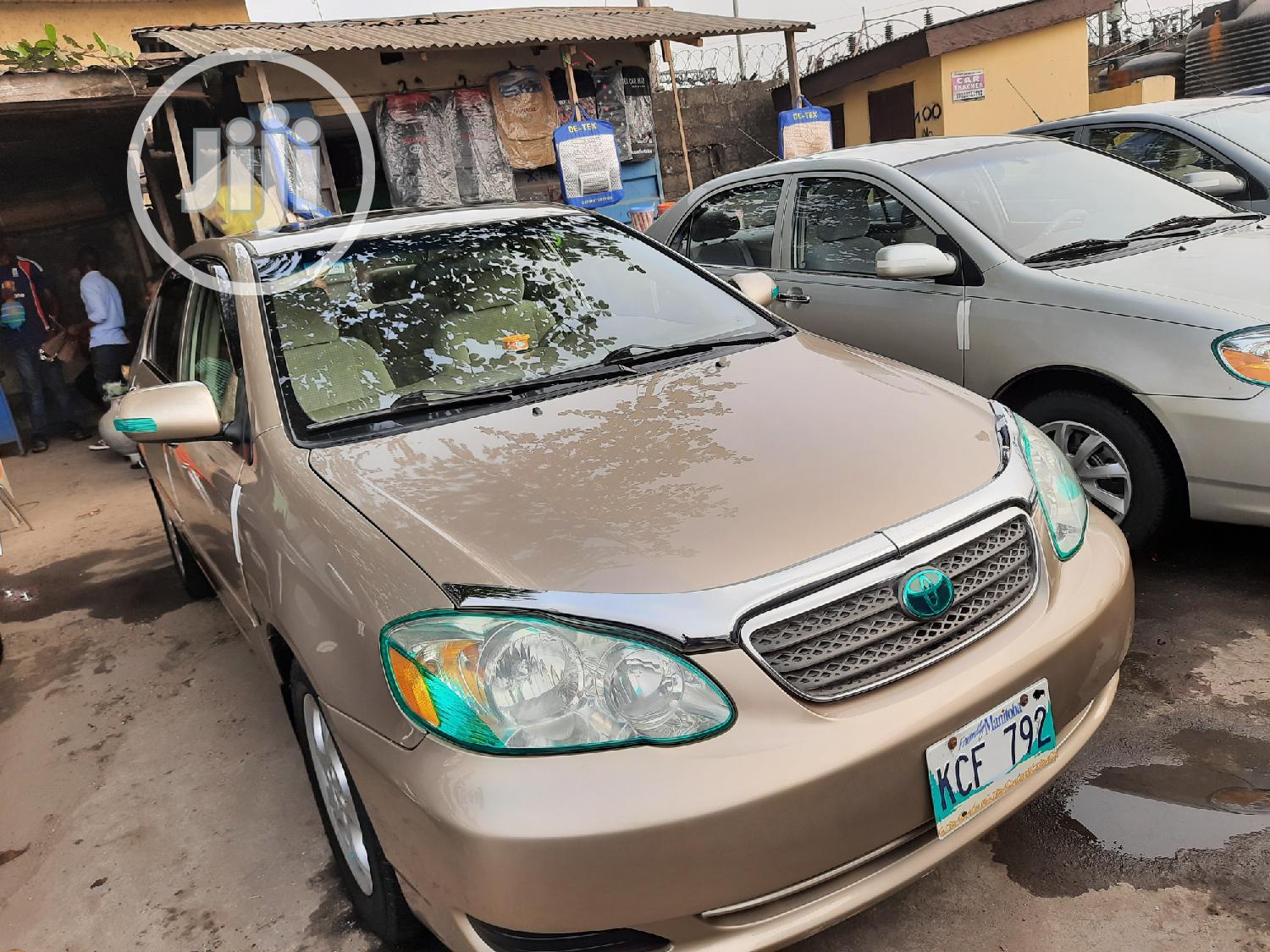 Toyota Corolla LE 2007 Gold
