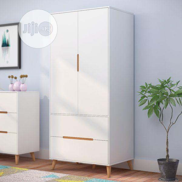 Single Water With Set of Drawer