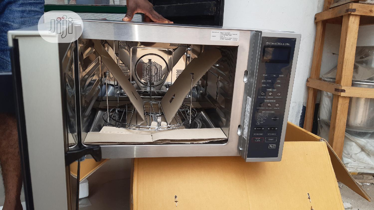 3in1 40L Microwave, Grill And Conventional Microwave