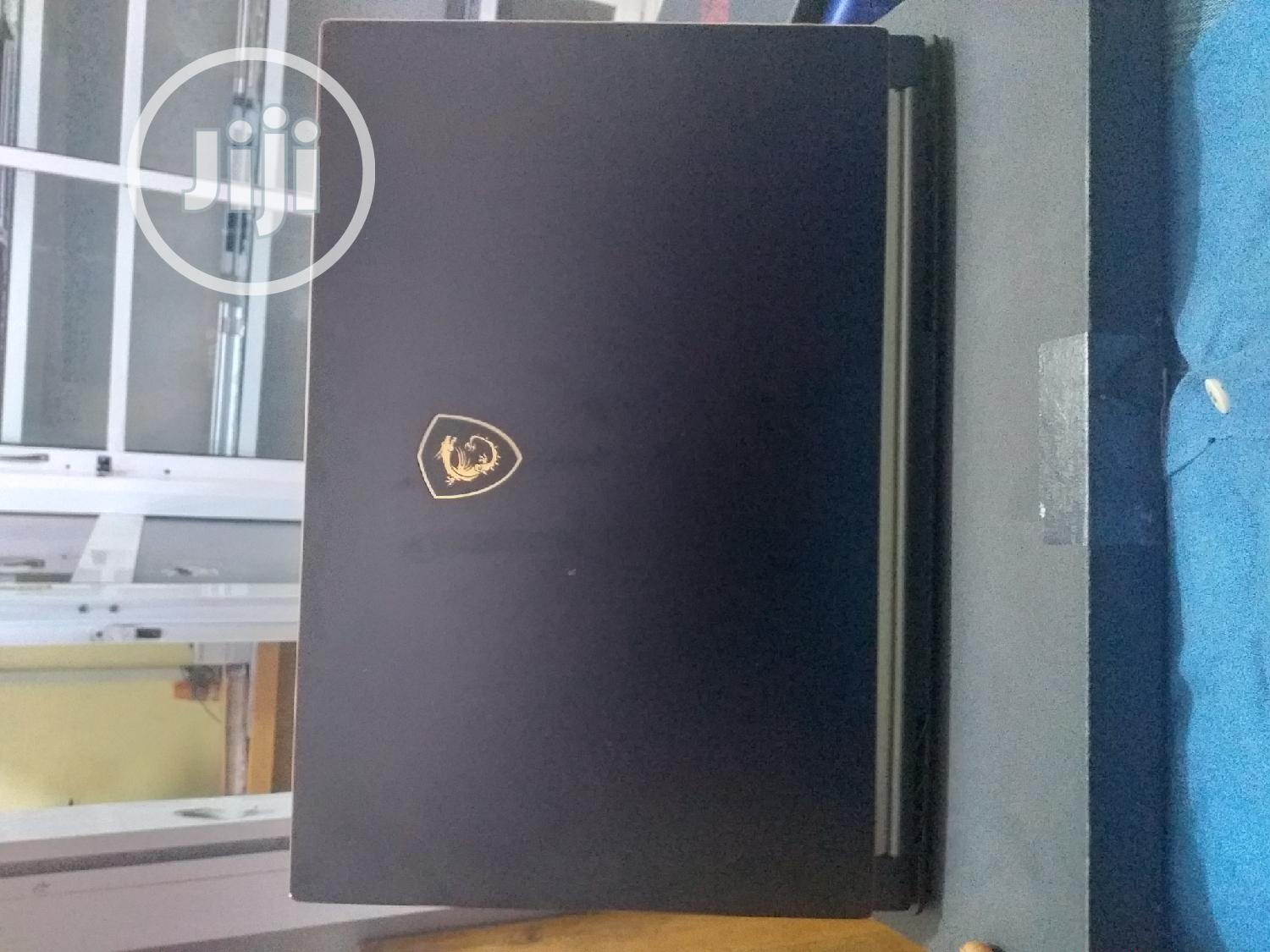Laptop MSI GS65 Stealth Thin 8RE 16GB Intel Core I7 SSD 512GB