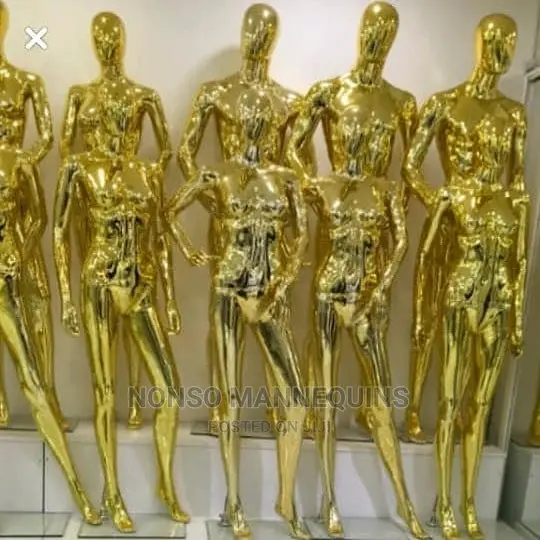 GOLD Mannequins Sf2