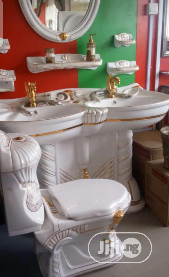 Luxury Toilet Set