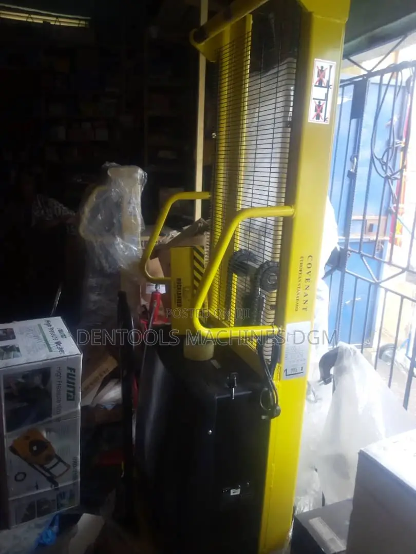 Semi Electric Forklift Stacker 2000kg