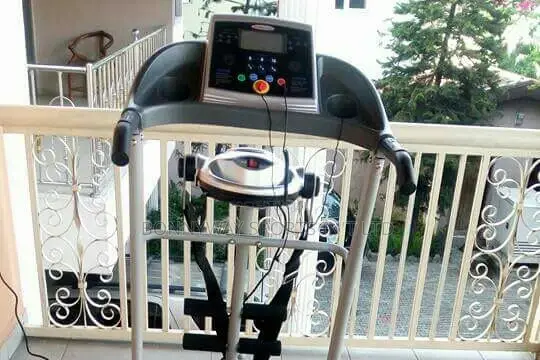 2 Hp American Fitness Treadmill, With Waist Massager