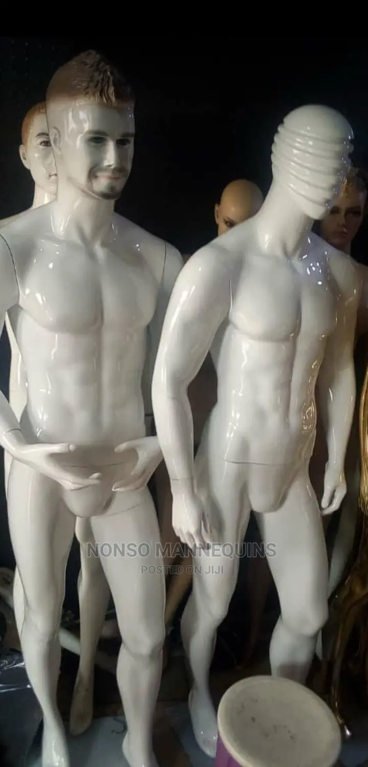 Male Mannequinss