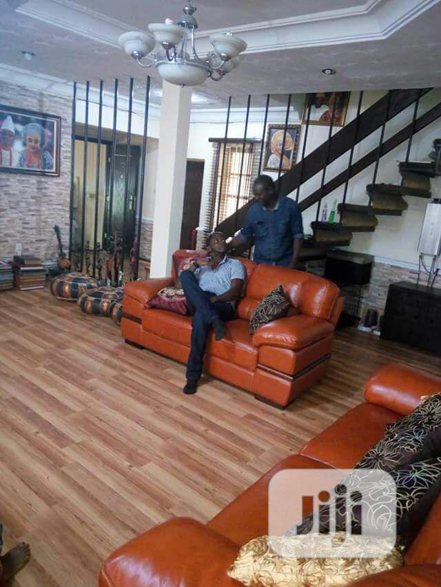Laminate Vinyl Wood Floor Tiles