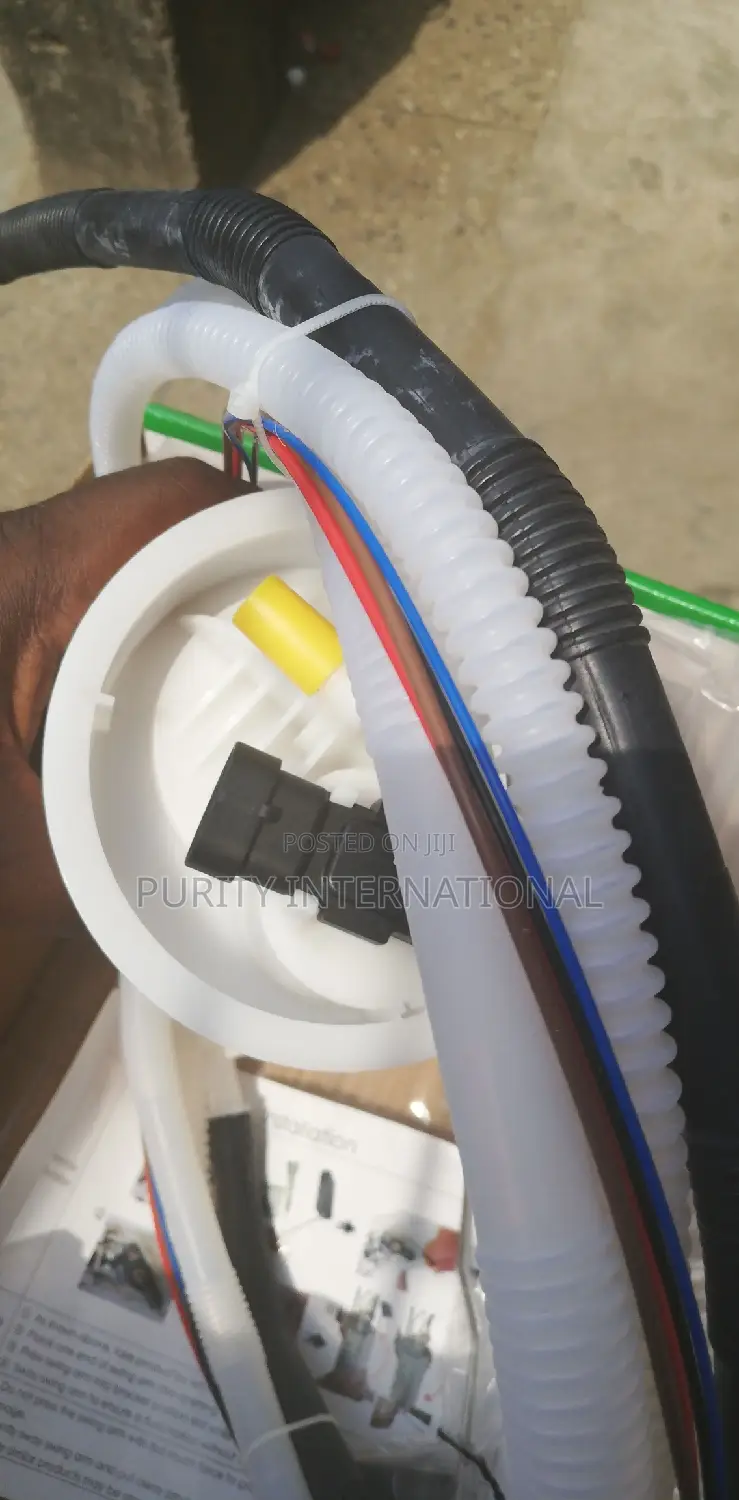 Mercedes Benz Fuel Pump Original.
