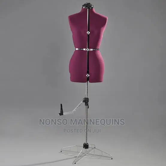 Adjustable Dressform 1