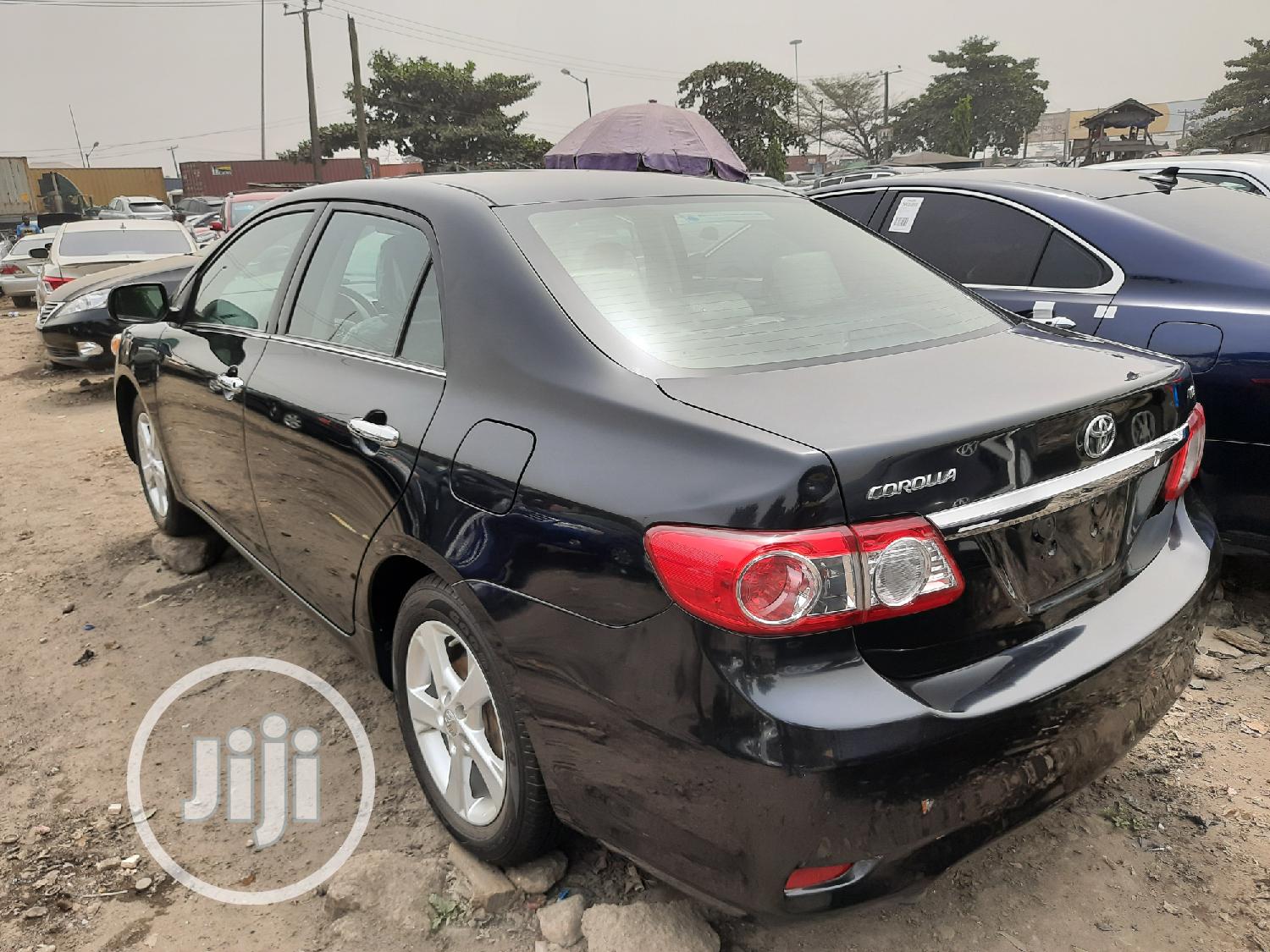 Toyota Corolla 2010 Black
