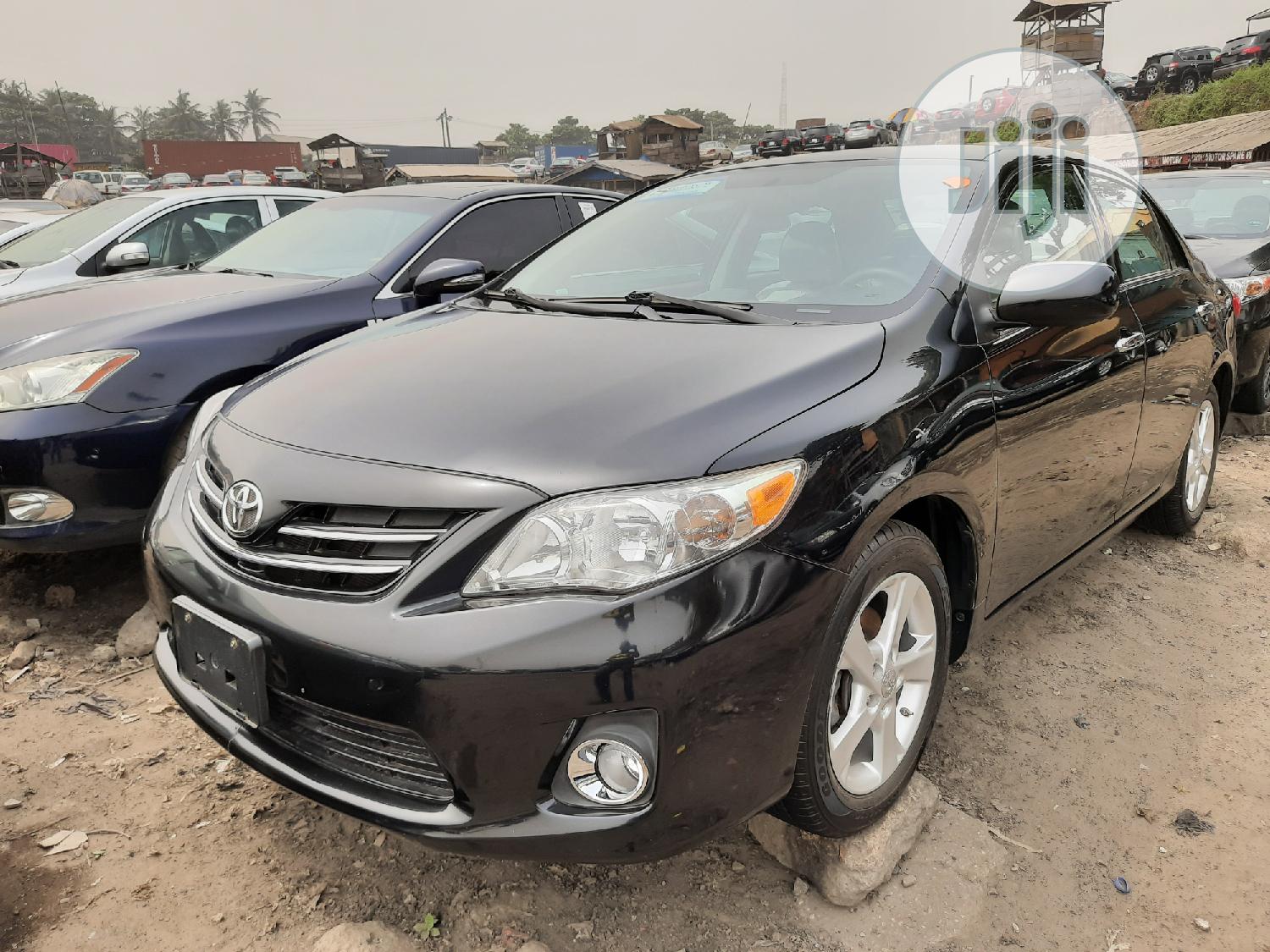 Toyota Corolla 2010 Black