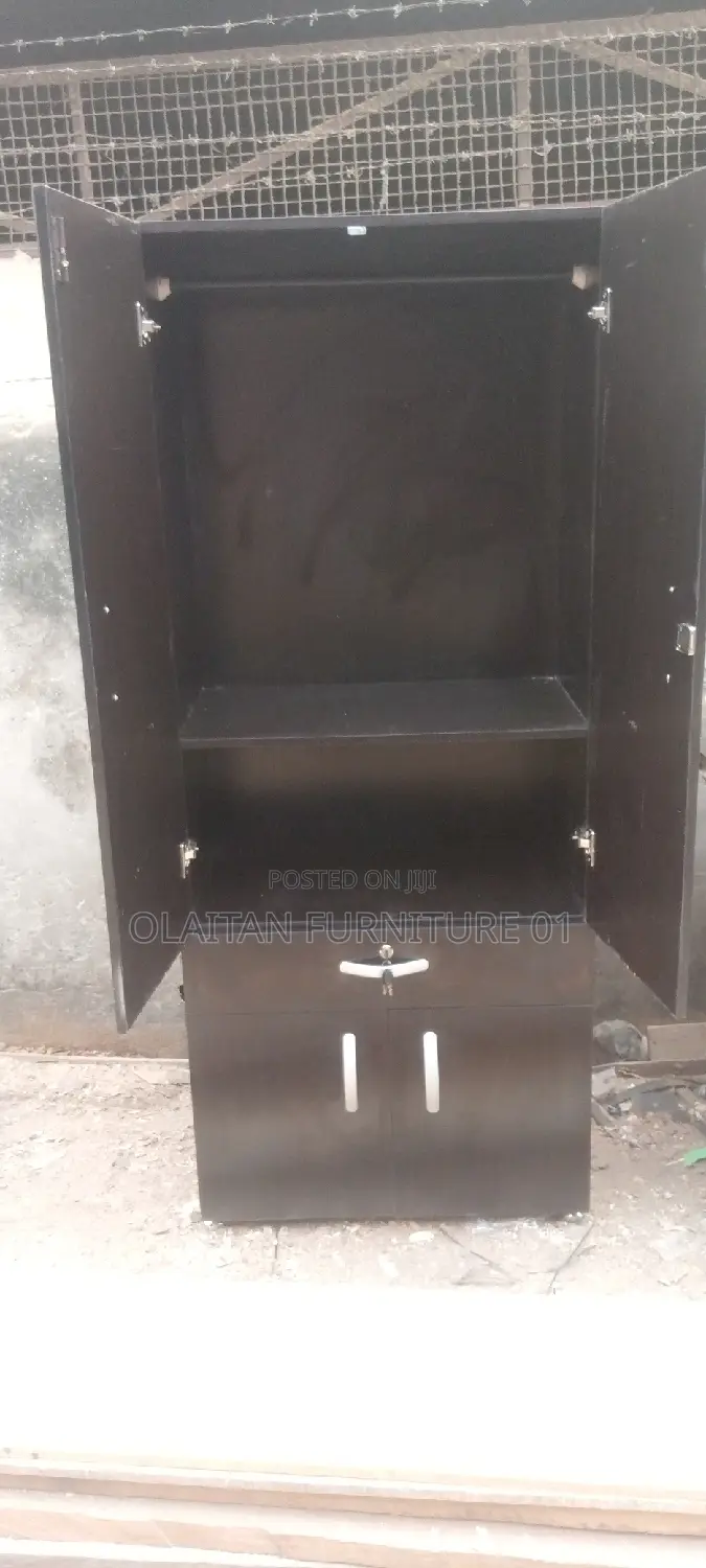 30inches/ 6fit House Waldrobe
