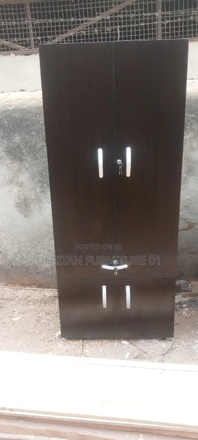 30inches/ 6fit House Waldrobe