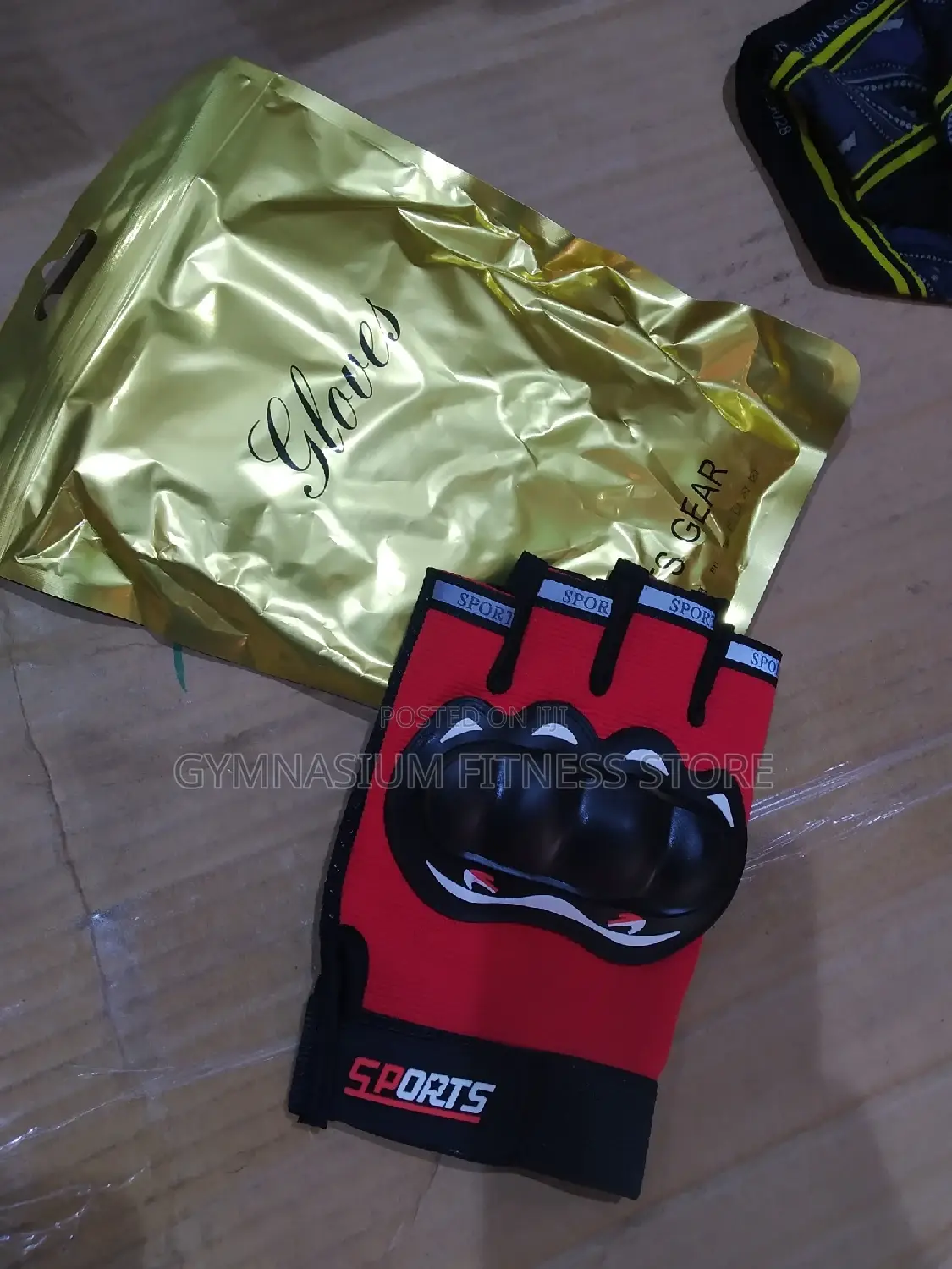 Weight Glove With Knocks