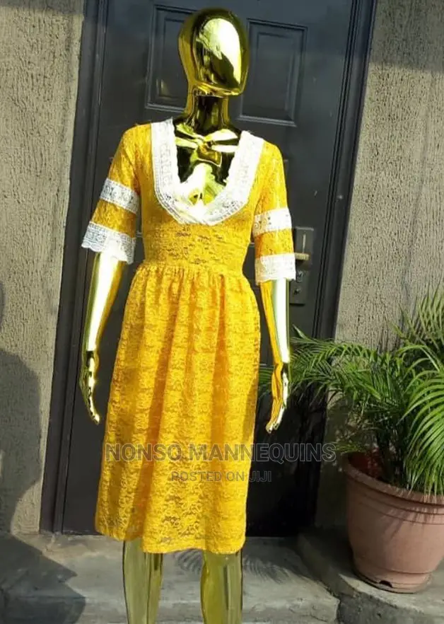GOLD Female Mannequin