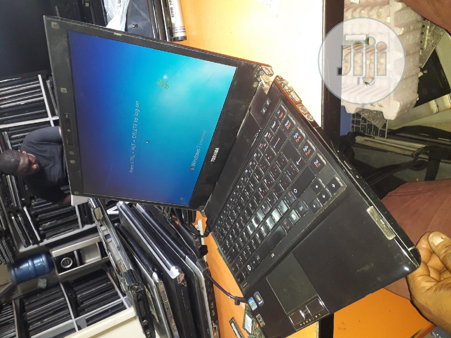 Laptop Toshiba Tecra R950 4GB Intel Core I5 HDD 320GB