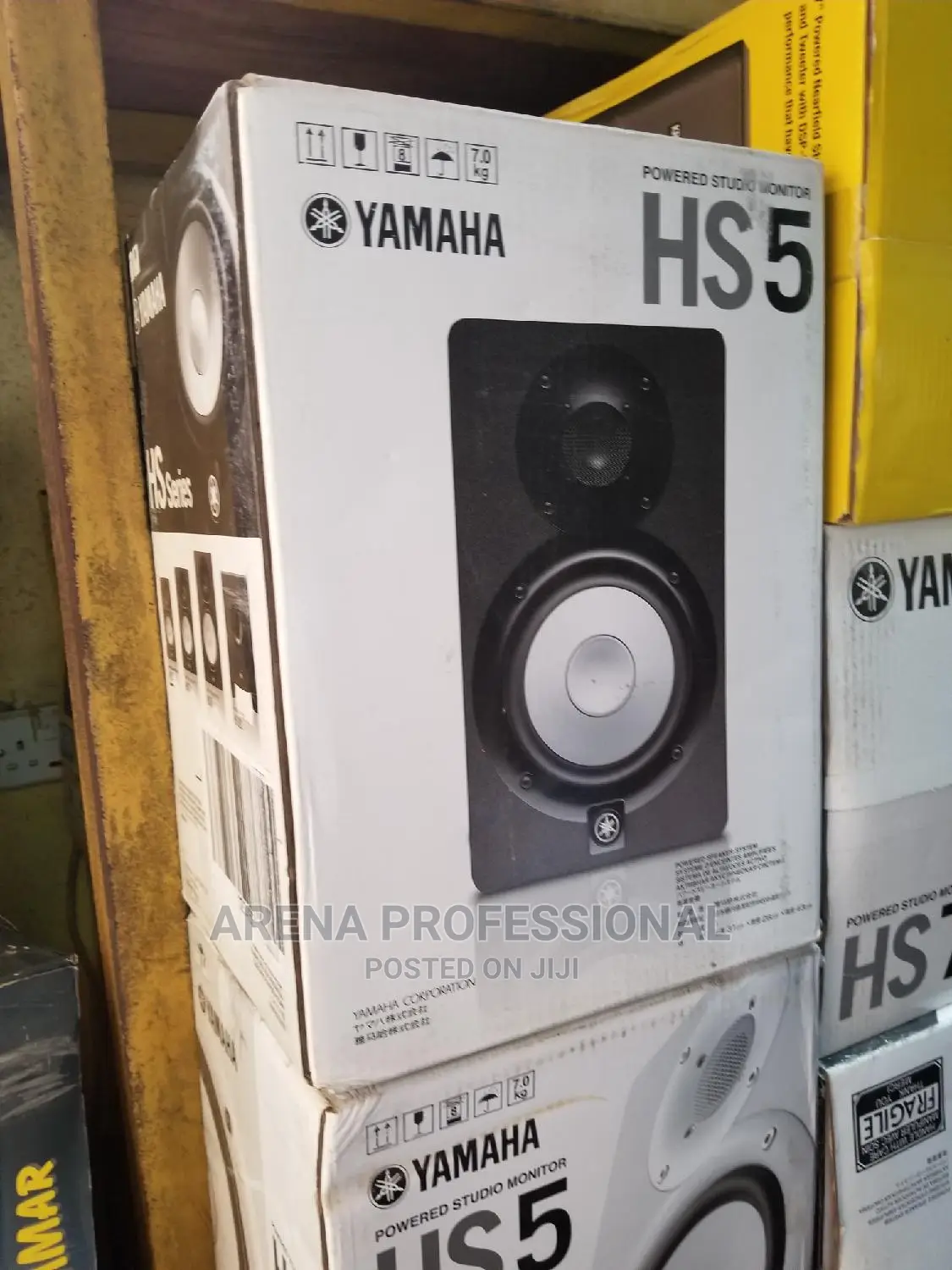 Yamaha HS5 Powered Studio Monitor