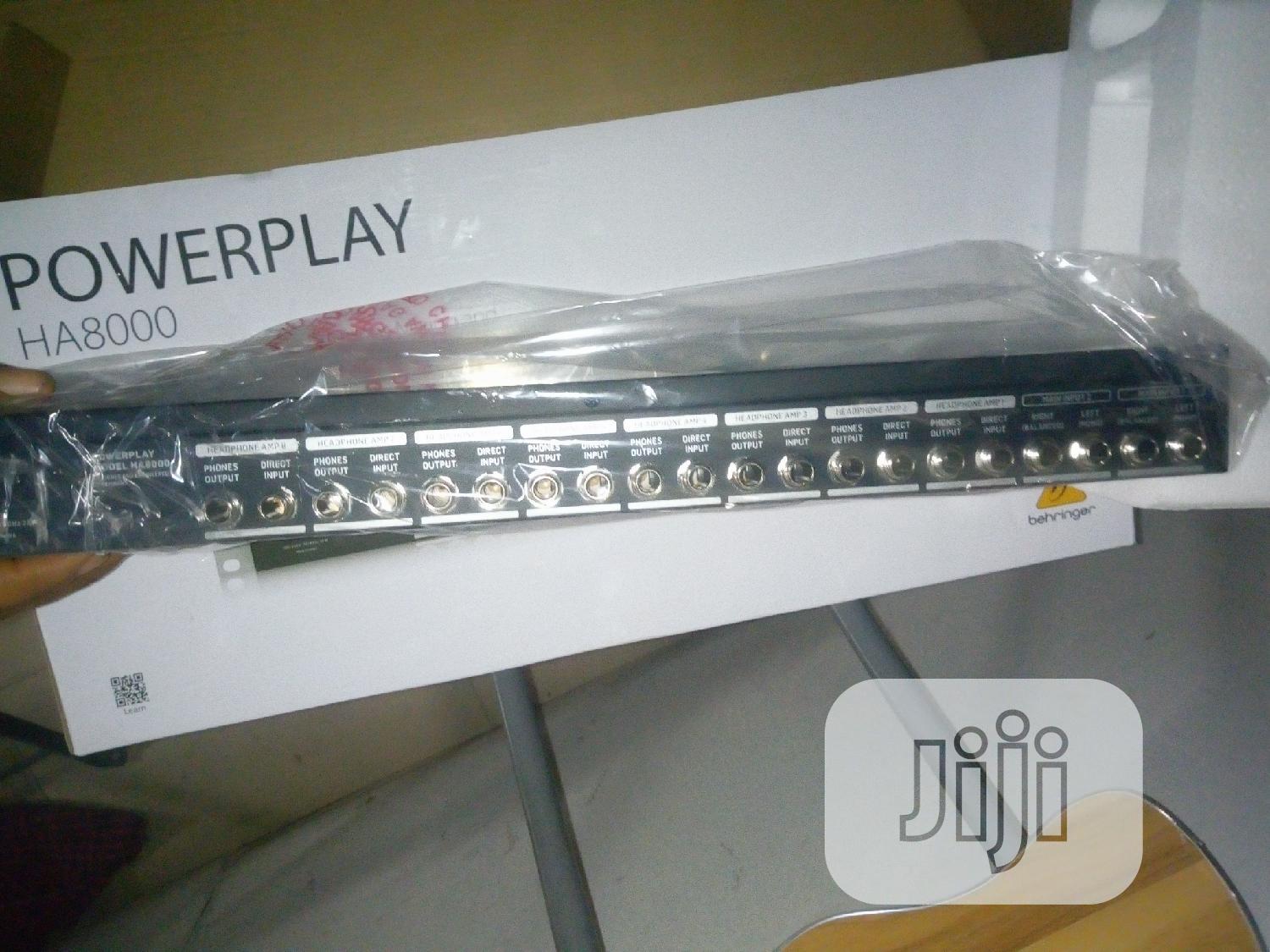 BEHRINGER 8-Channel High-Power Headphones Amplifier
