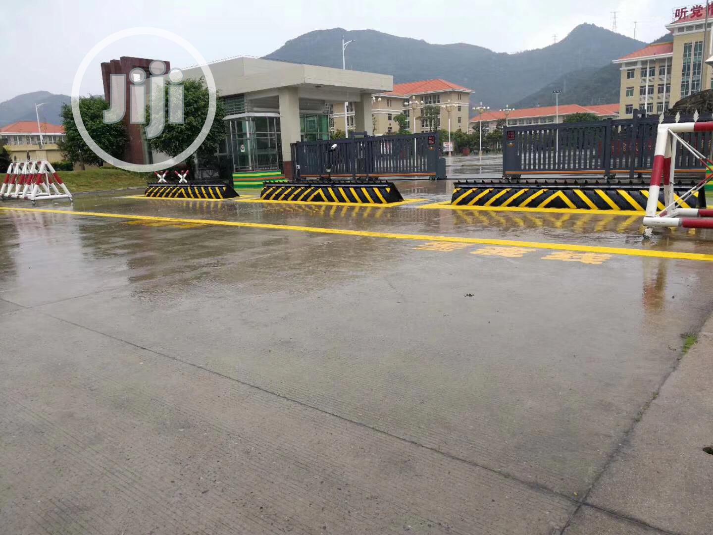 Road Blocker