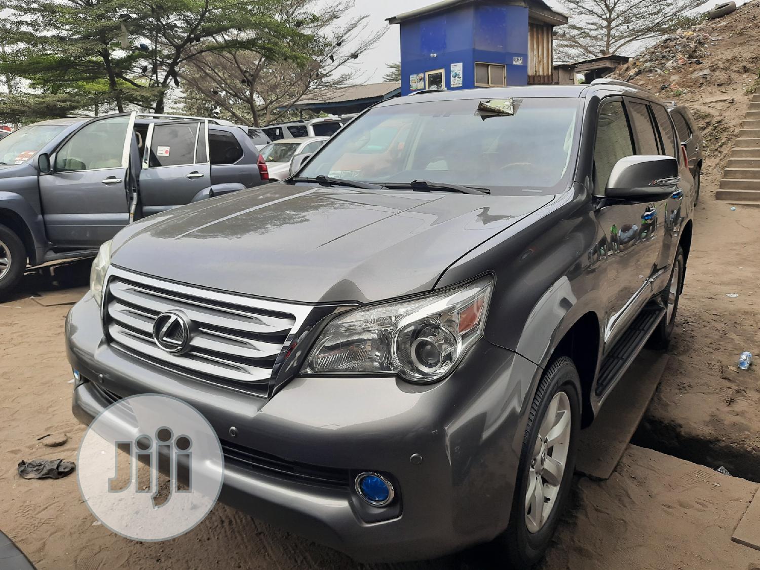 Lexus GX 460 Premium 2011 Gray