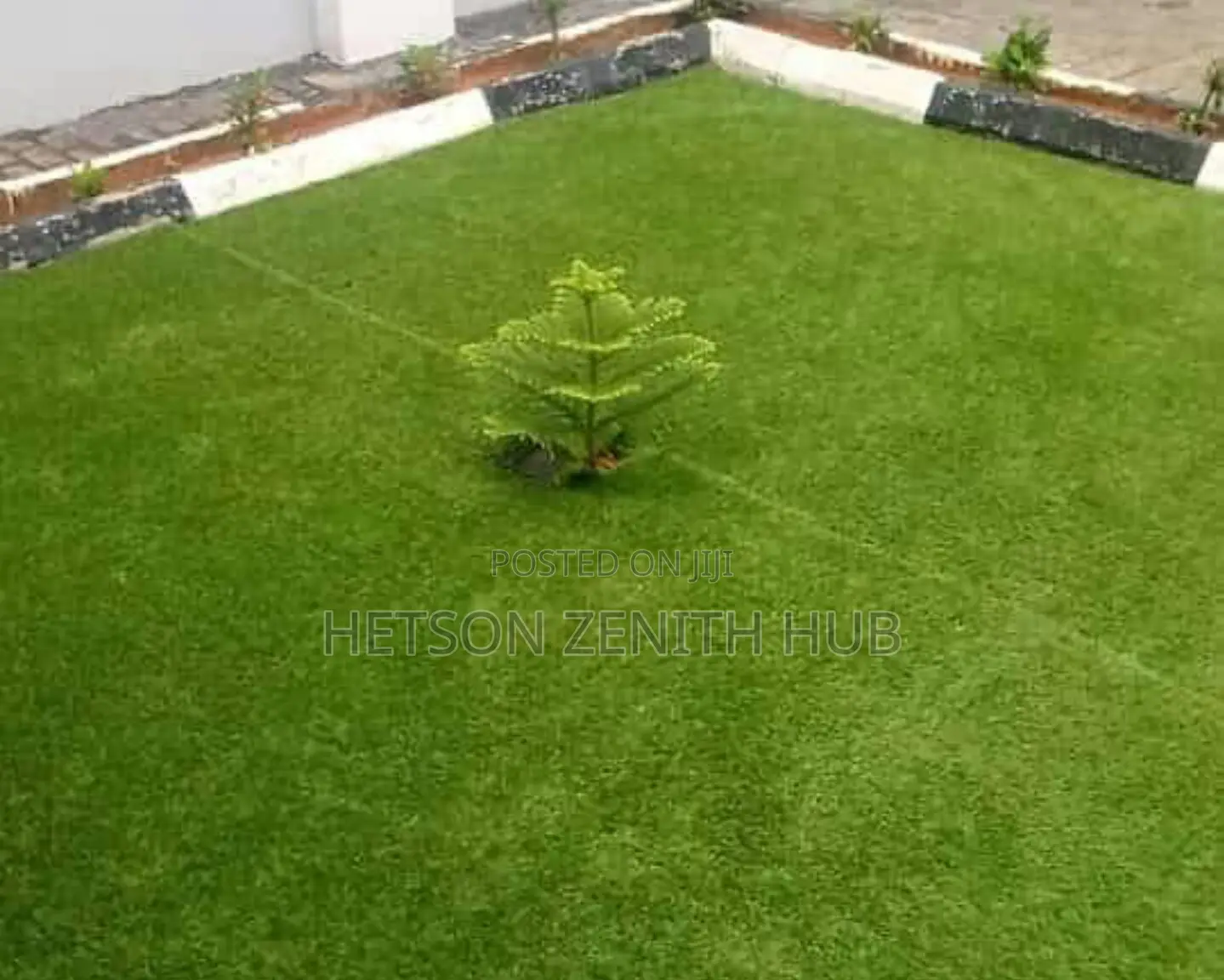 Original & High Quality Artificial Grass For Garden/Home/Indoor/Outdoor.