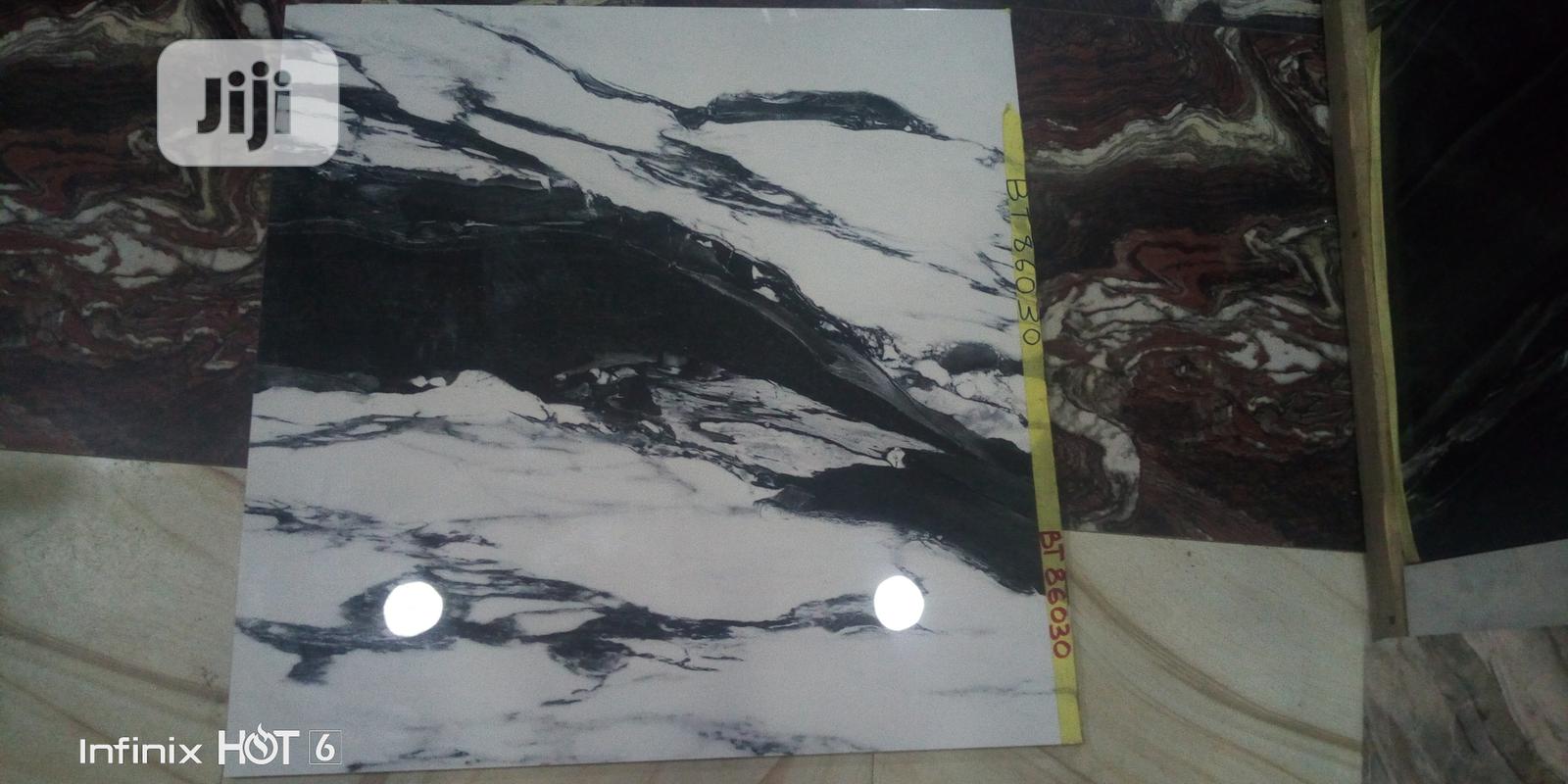 Porcelain 80/80 Carrara White Tile