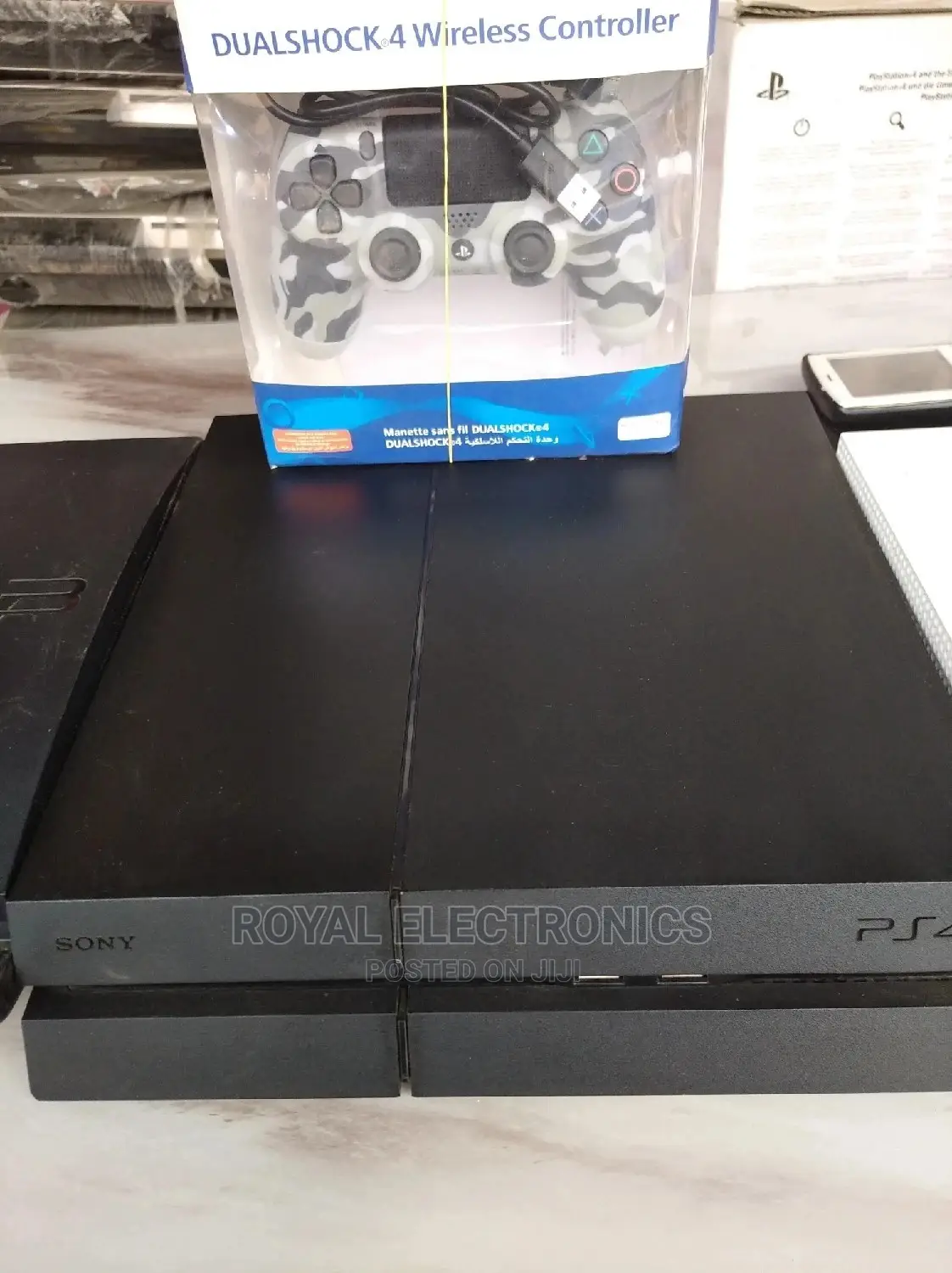 Uk PS4 Gamewith Latest Game Downloaded Withfifa23 and PES23