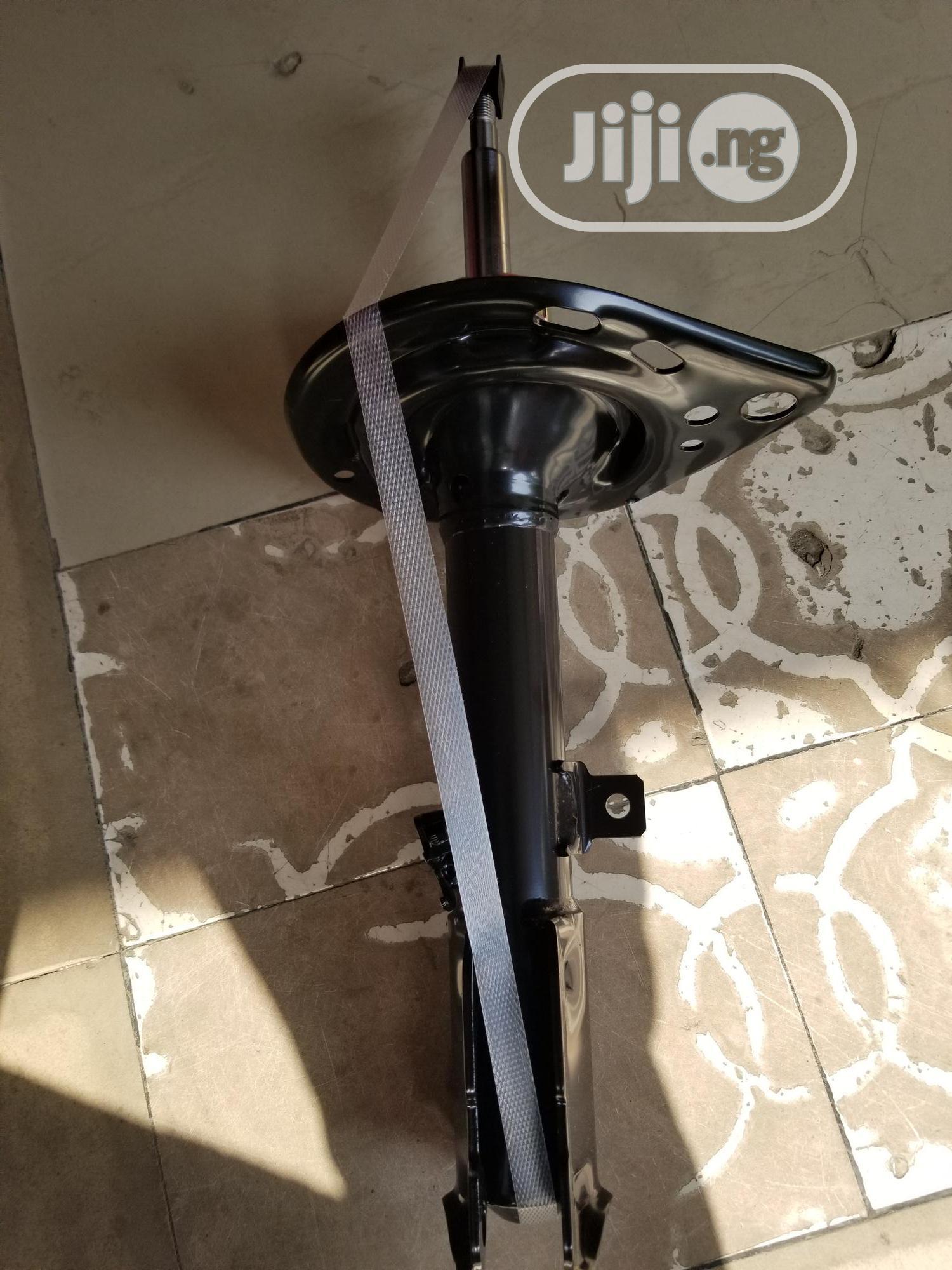 Kyb Toyota Shock Absorber For Camry 2007,2008,2009,2010 Kyb