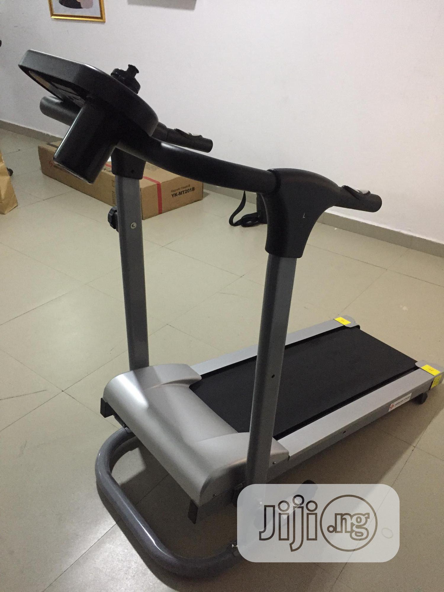 Brand New Imported American Fitness Manual Treadmill.