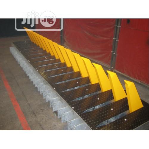 Three Meter Tyer Killer Spike