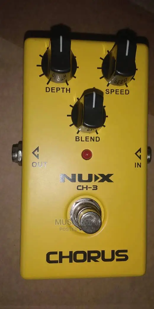 Nux Chorus Guitar/Saxophone Effects