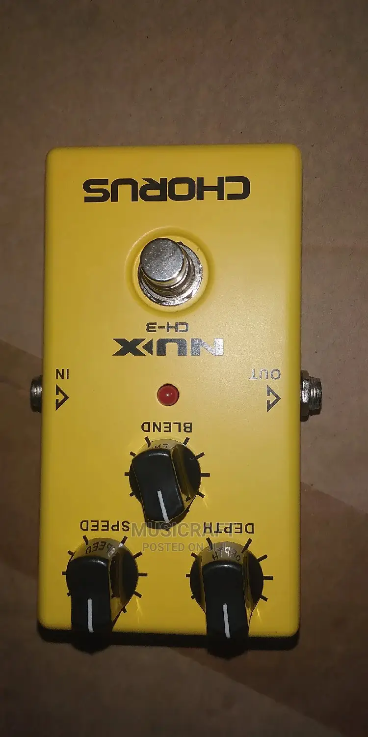 Nux Chorus Guitar/Saxophone Effects