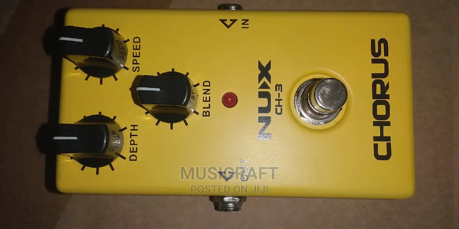 Nux Chorus Guitar/Saxophone Effects