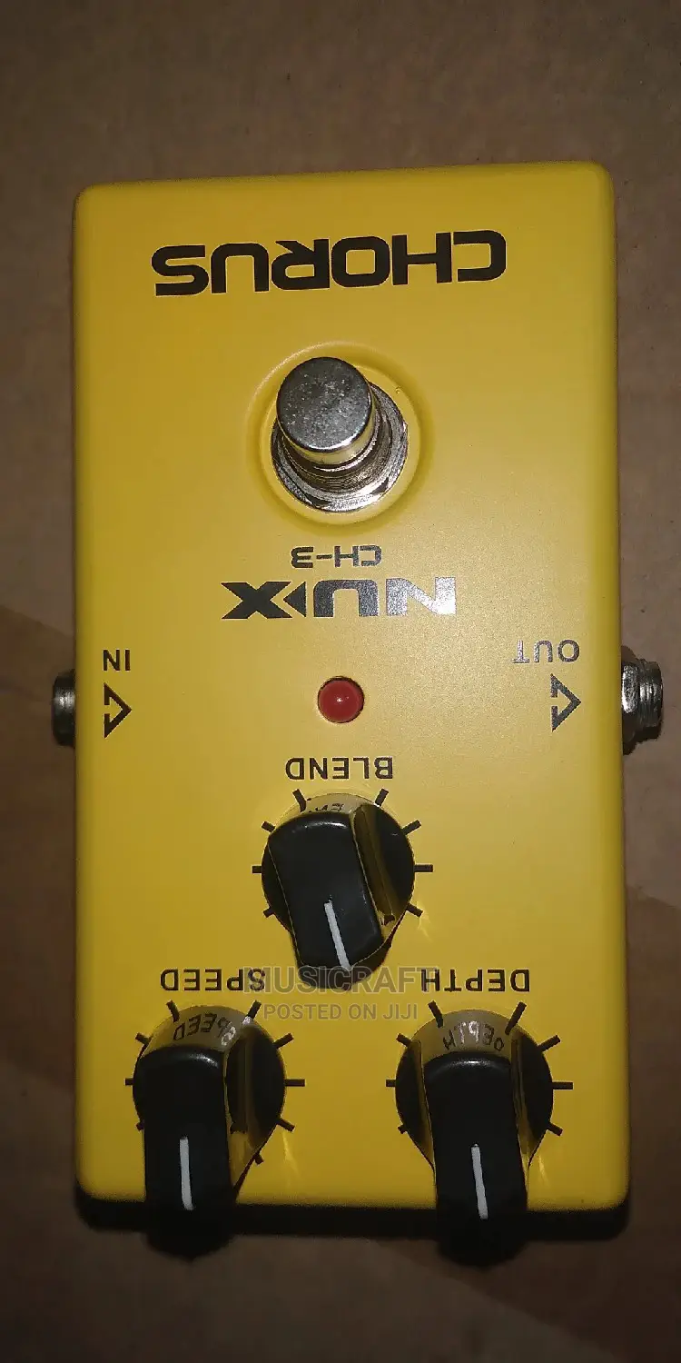 Nux Chorus Guitar/Saxophone Effects