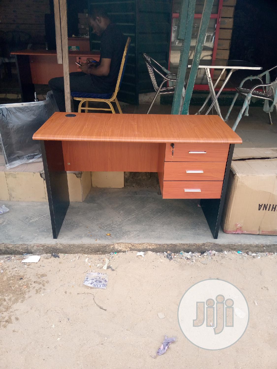Quality Executive 4ft Wooden Office Table With Drawers.