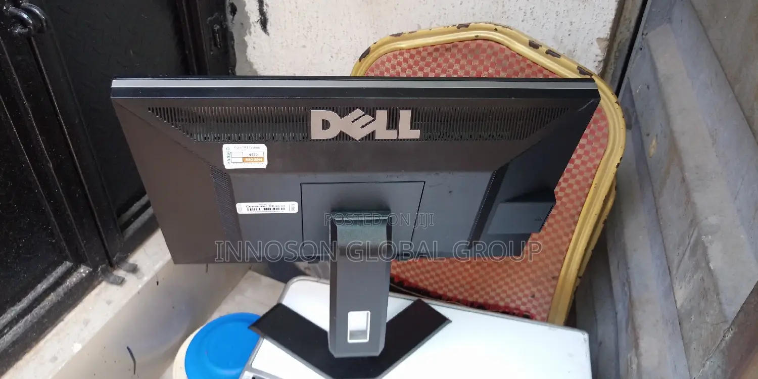19 Inches Dell Monitor