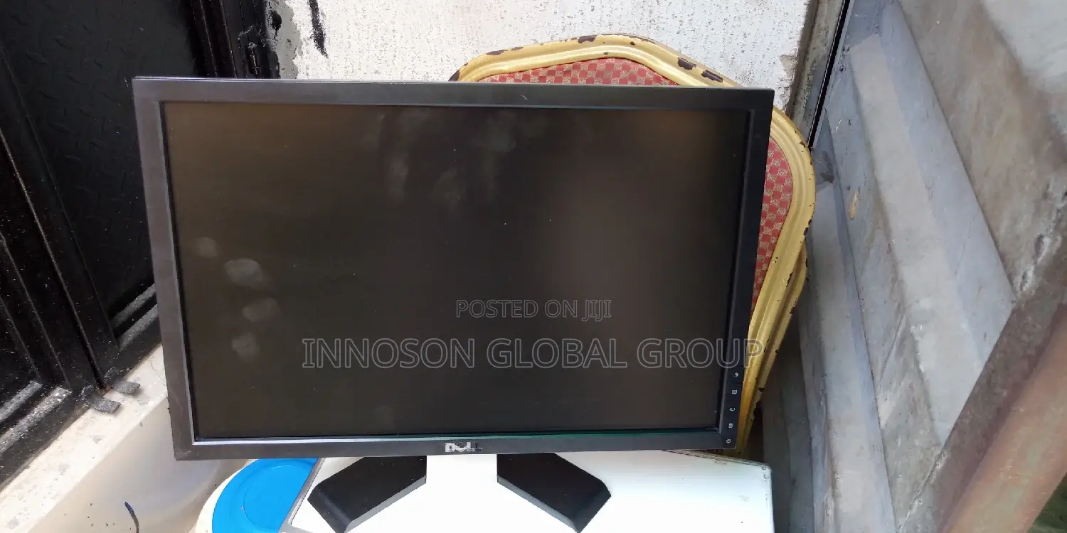 19 Inches Dell Monitor
