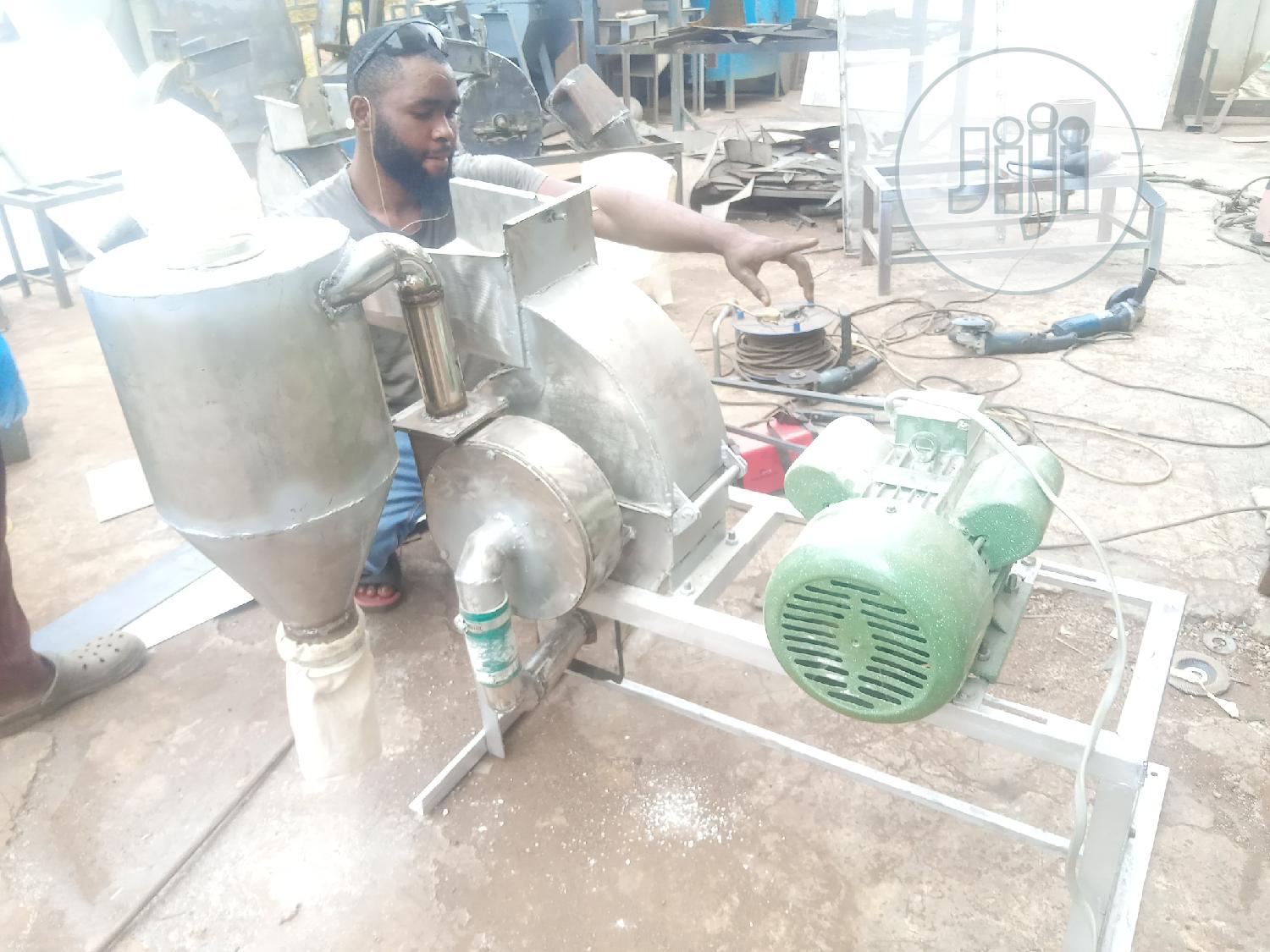 Midi Stainless Hammer Mill With Cyclone