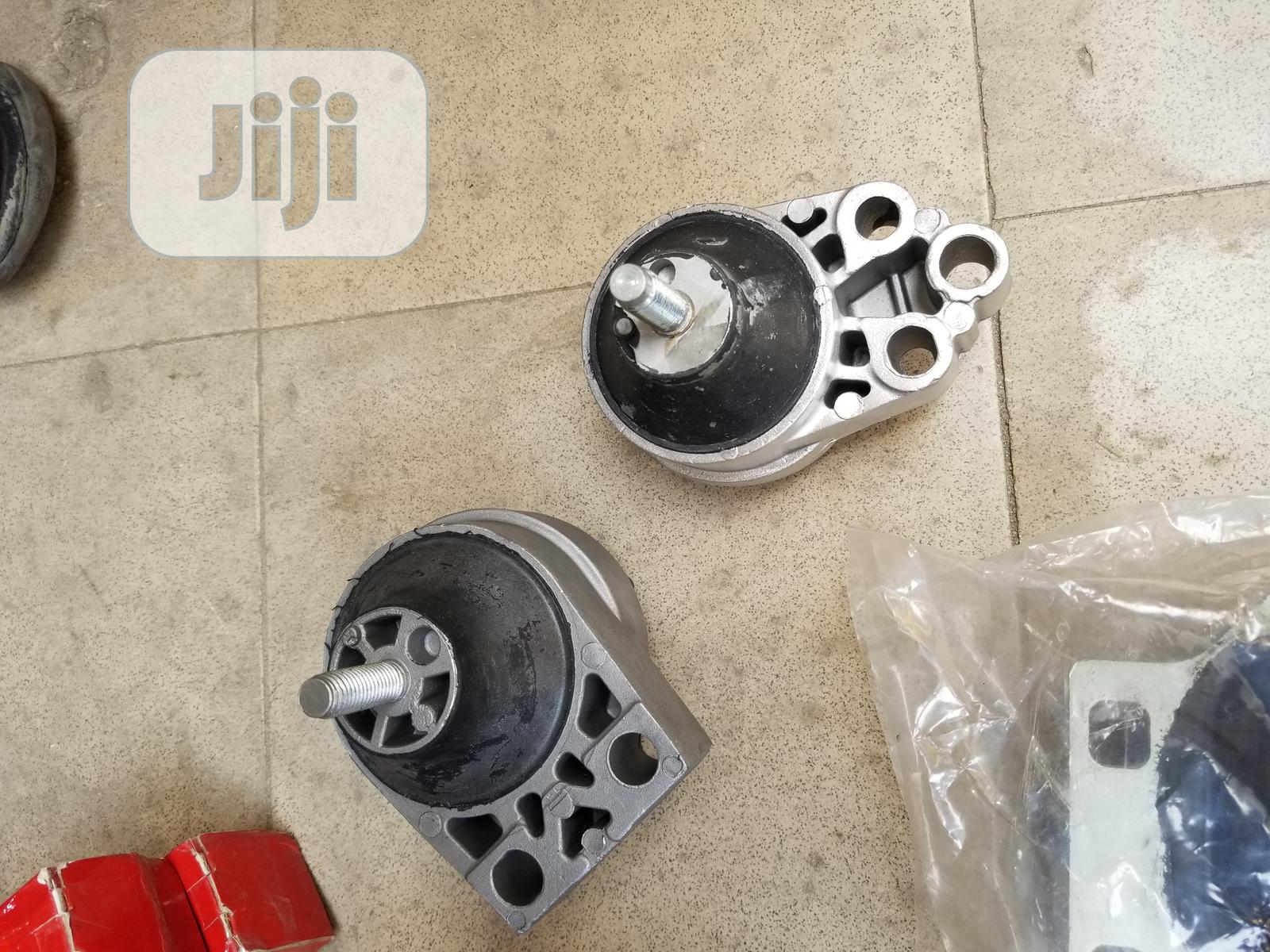 Ford Focus Gear Mounting