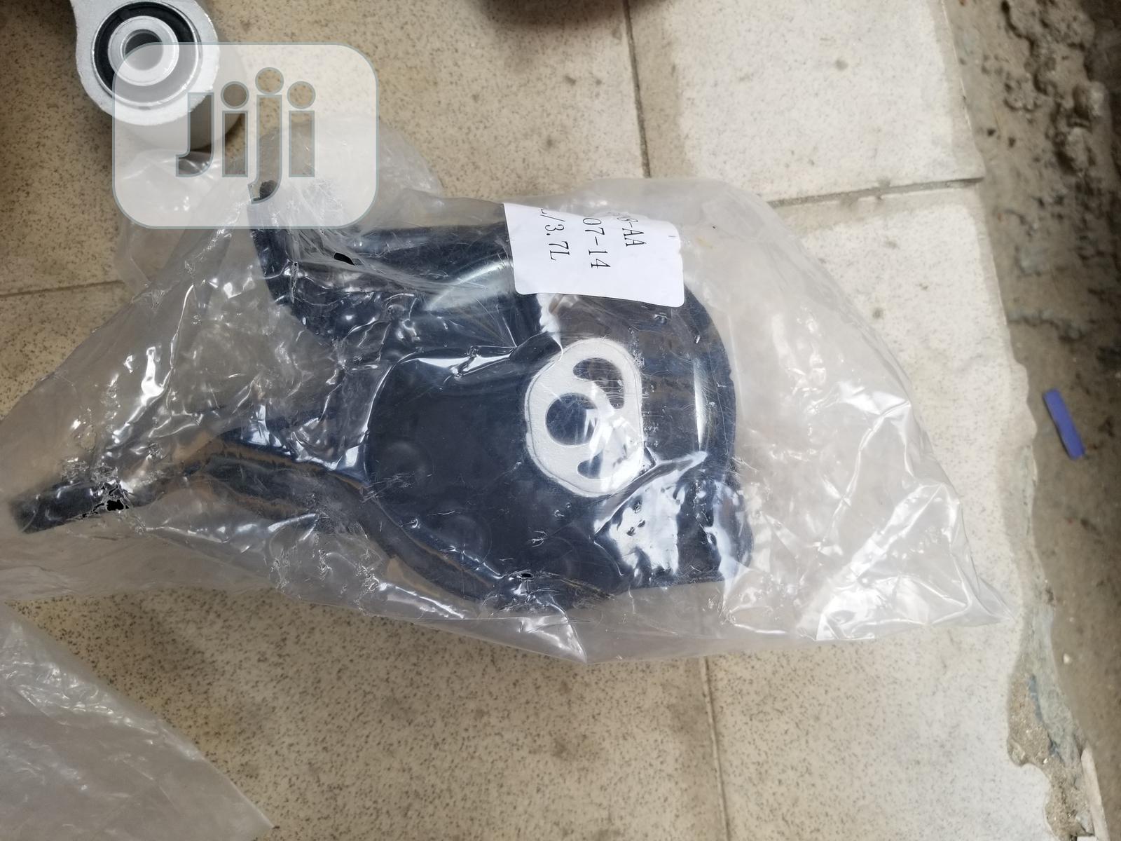 Ford Explorer Engine and Gear Mounting/ Seating.