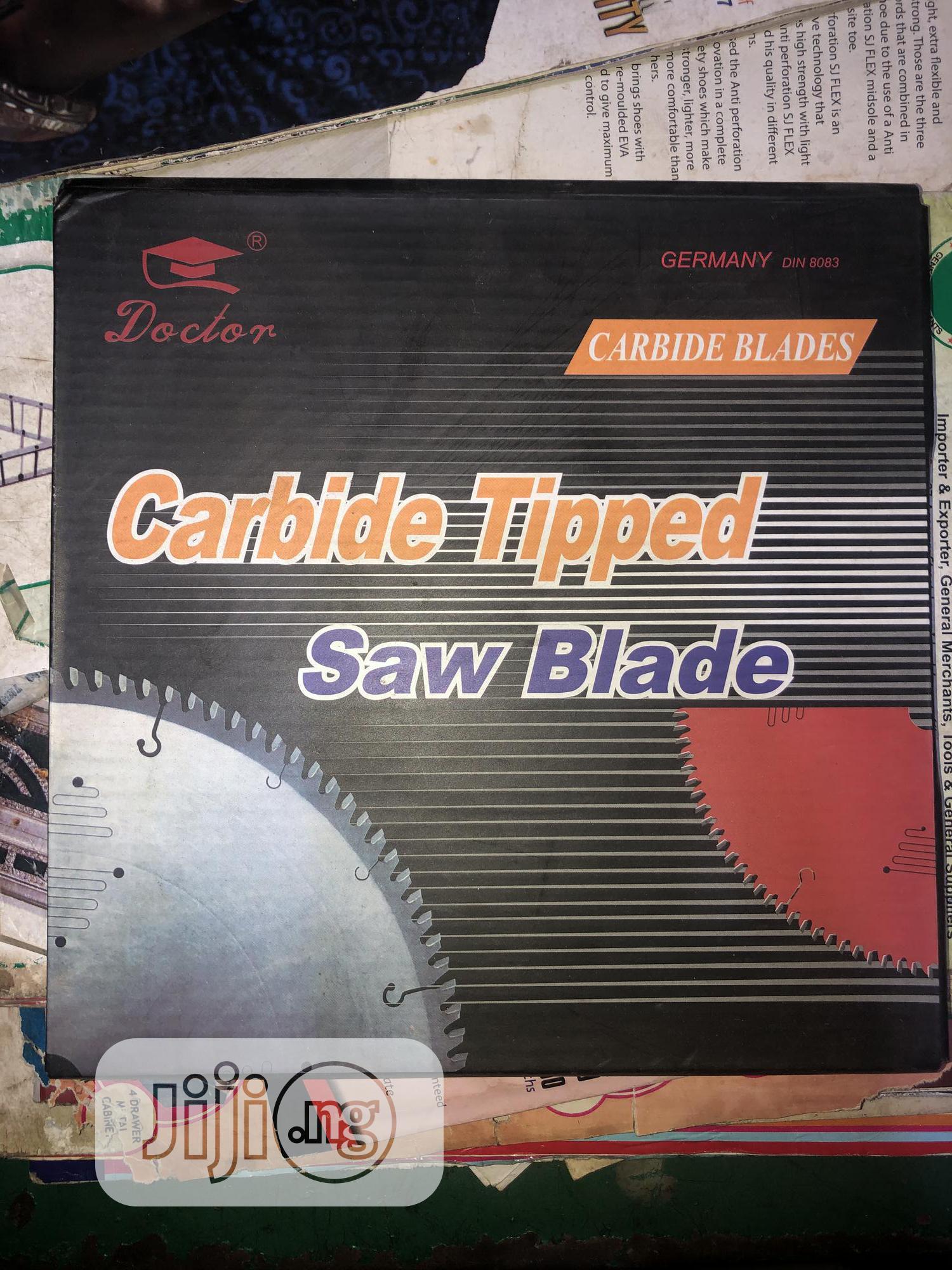 Original Saw Blade Is in Different Sizes