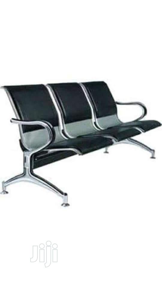 3 Sitters Import Chair With Leather