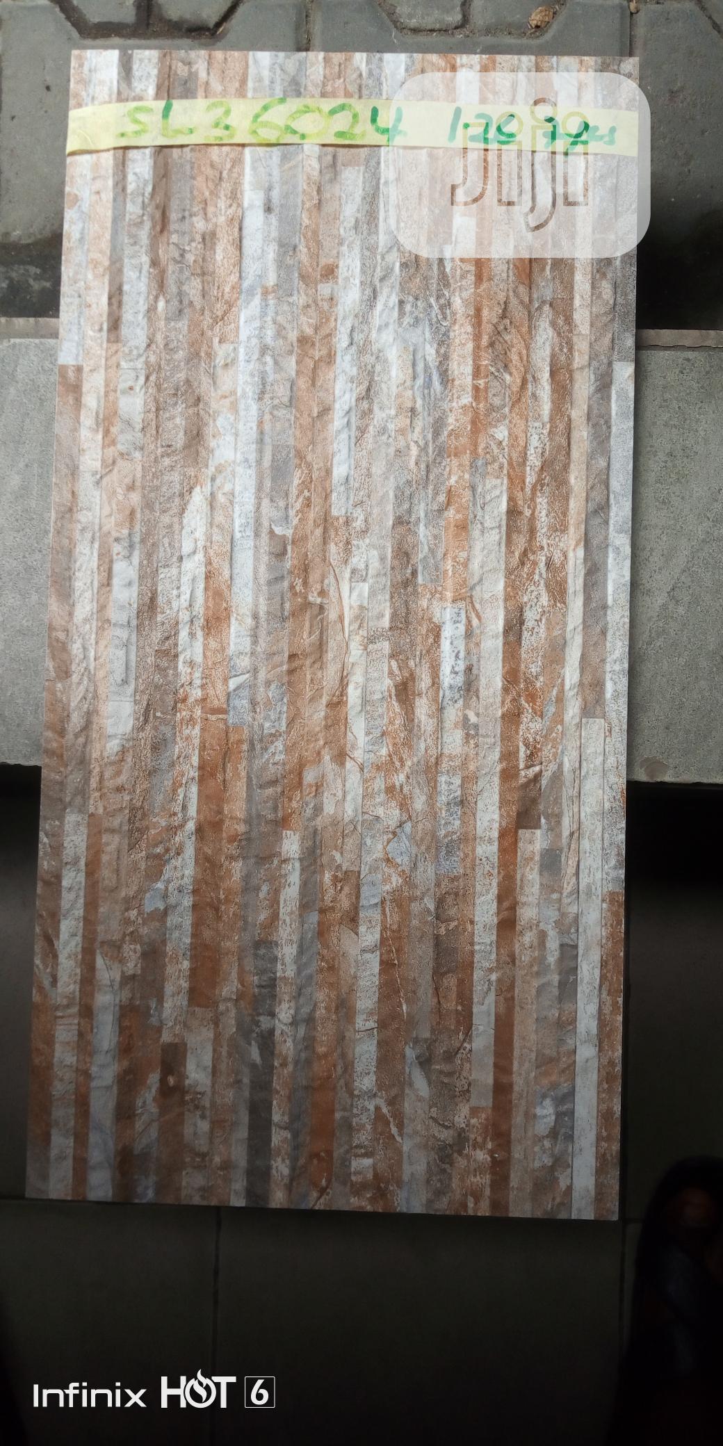 Paler Beige 30/60 Floor Tile