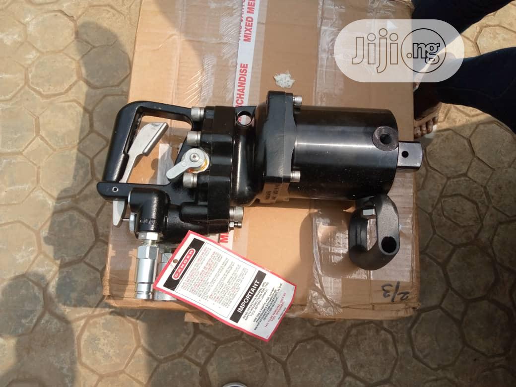 Hydraulic Impact Wrench