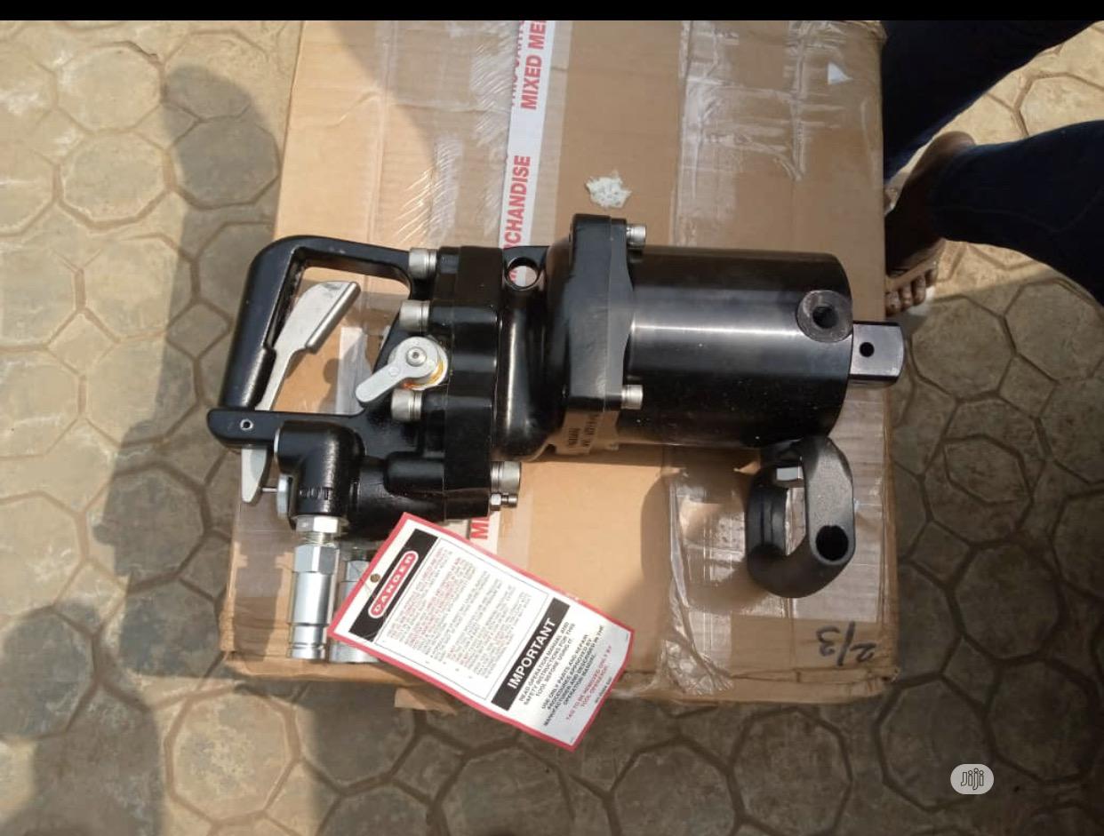 Hydraulic Impact Wrench