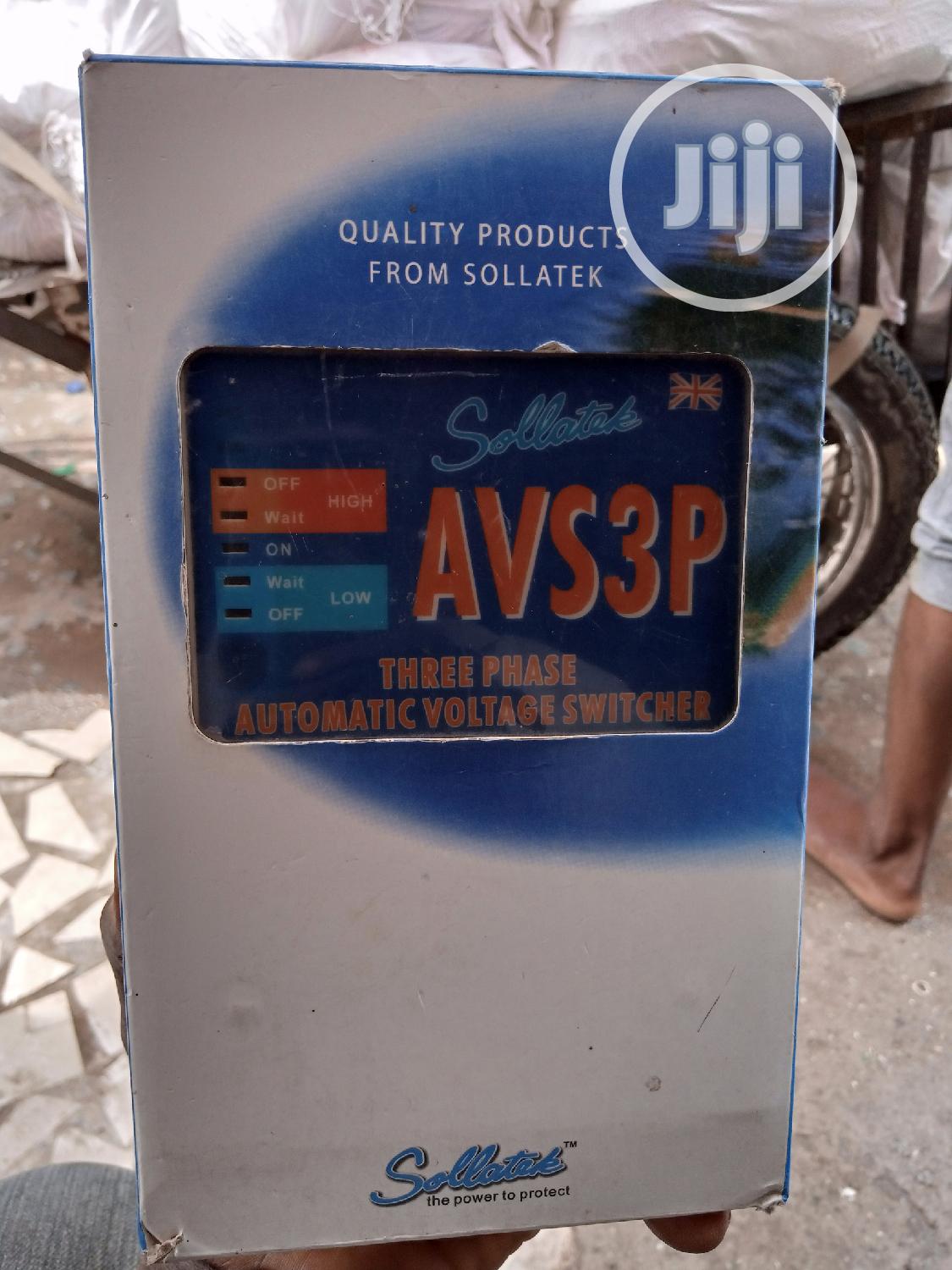 Sollatek Avs3p Three Phase Automatic Voltage